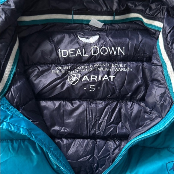 Ariat ideal down packable lightweight atomic blue zipper vest small NWT - Picture 5 of 7